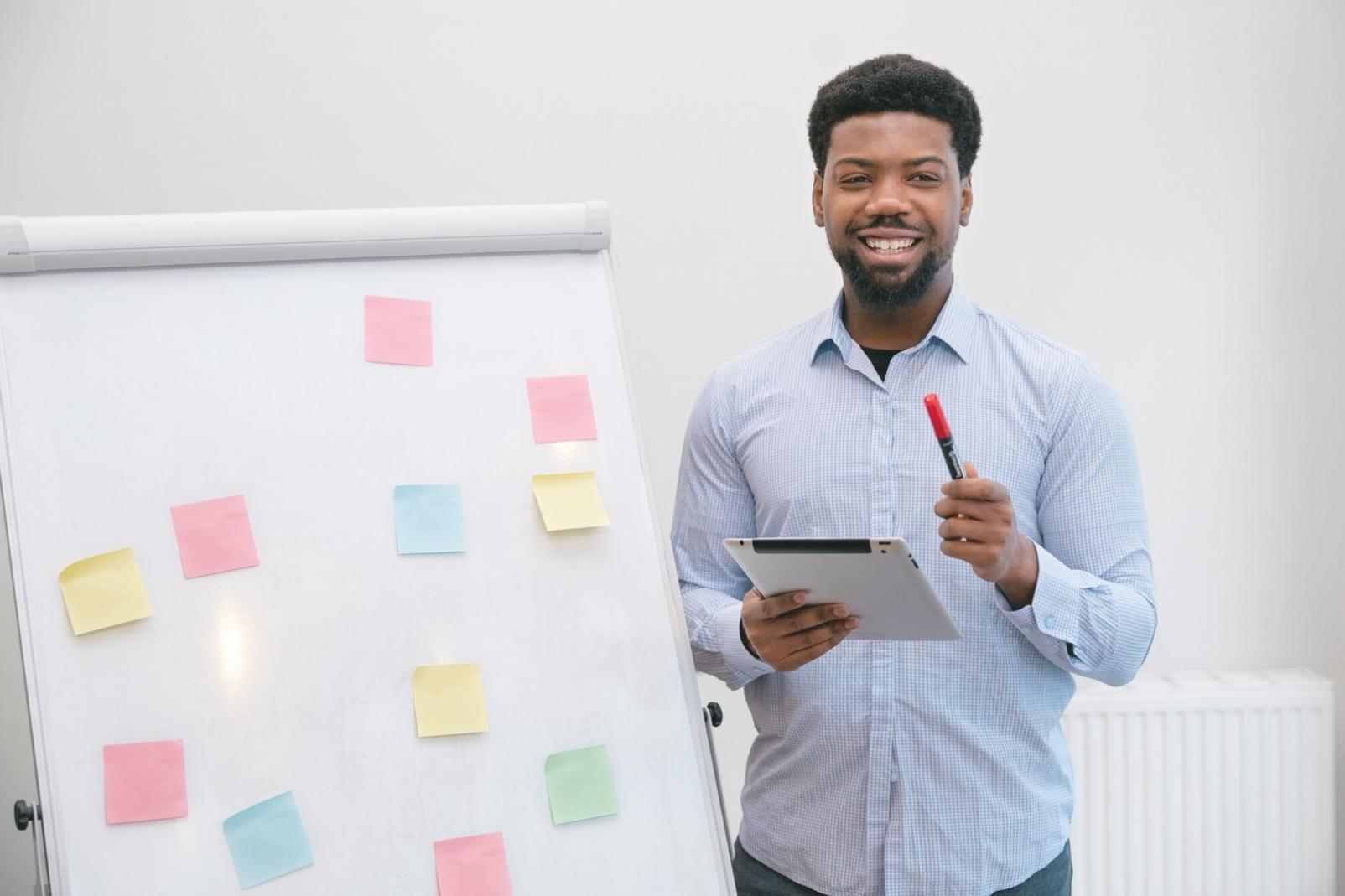 Ambiente de aprendizagem profissional com análise de dados financeiros